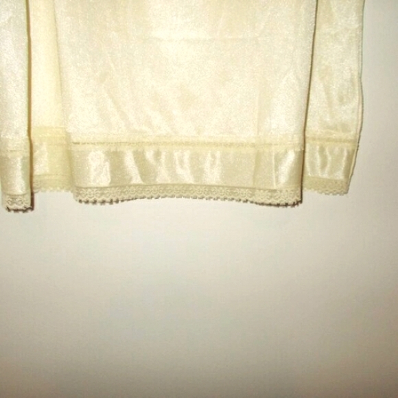 Vintage cream midi length slip - Picture 3 of 3